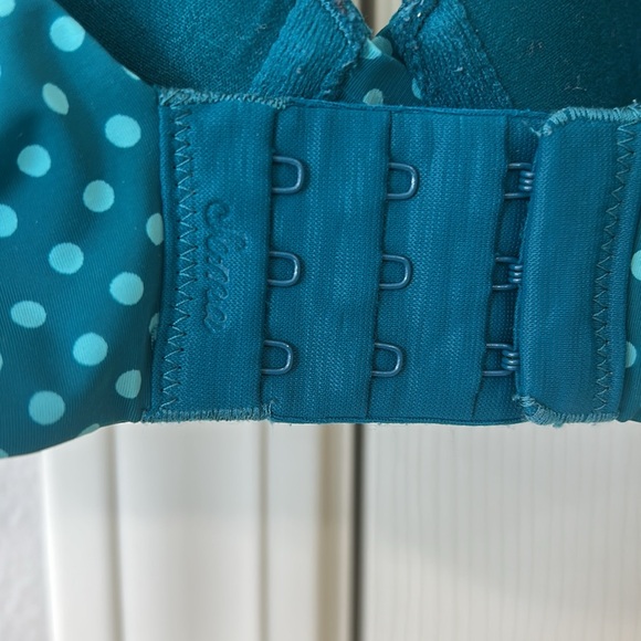 Soma Bra - Picture 3 of 5